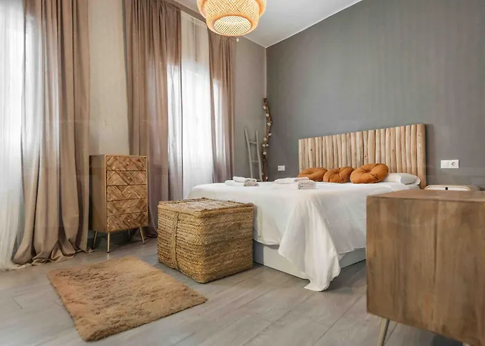 Boho Apartment Near Center By Rems